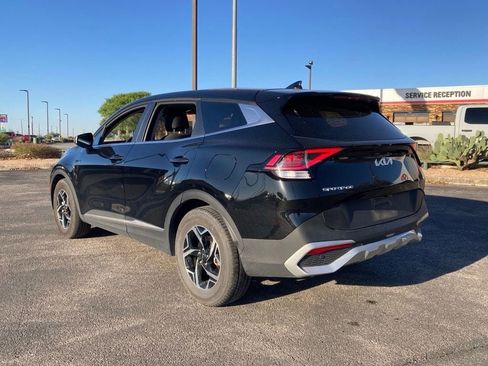 Used 2025 Kia Sportage LX image 6