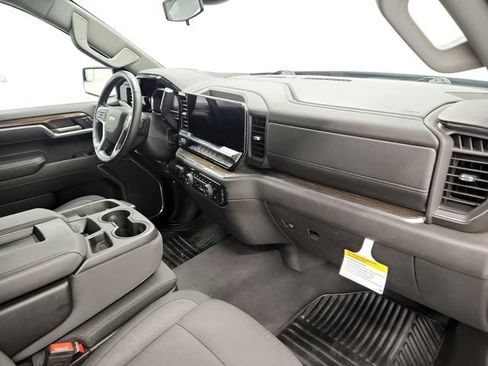 Used 2025 Chevrolet Silverado 1500 LT AWD/4WD image 24