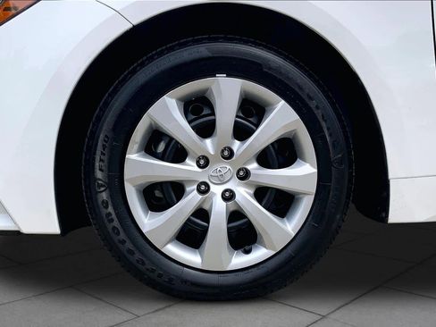 Used 2026 Toyota Corolla LE FWD image 11