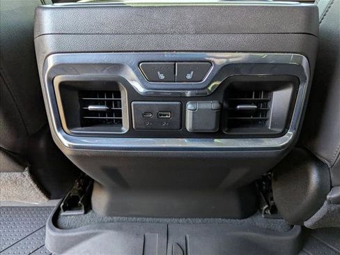 Used 2021 Chevrolet Silverado 1500 High Country image 15