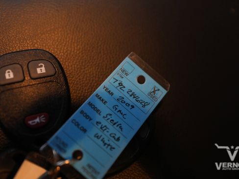 Used 2009 GMC Sierra 1500 SLE w/ Regional Value Package image 12