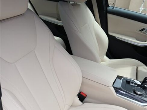 Used 2021 BMW 330e w/ Convenience Package image 26