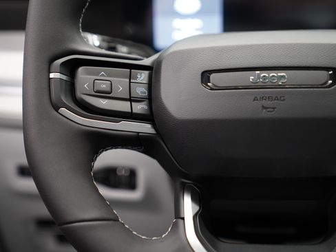 New 2026 Jeep Cherokee Overland w/ Advanced Pro Tech Group AWD/4WD image 19
