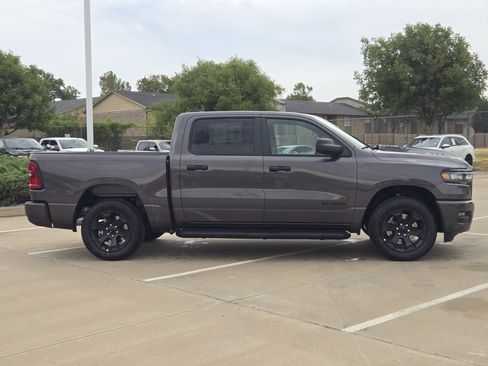 New 2026 RAM 1500 Express AWD/4WD image 4
