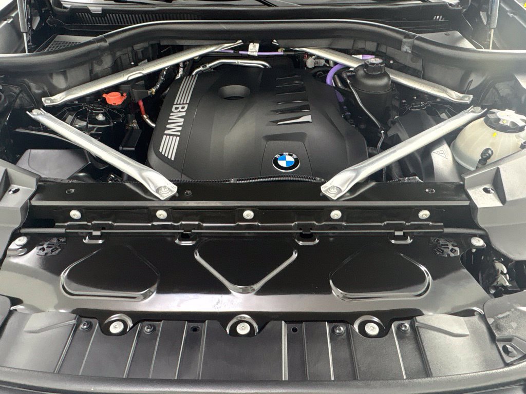 Certified 2024 BMW X5 xDrive40i w/ Premium Package AWD/4WD image 21