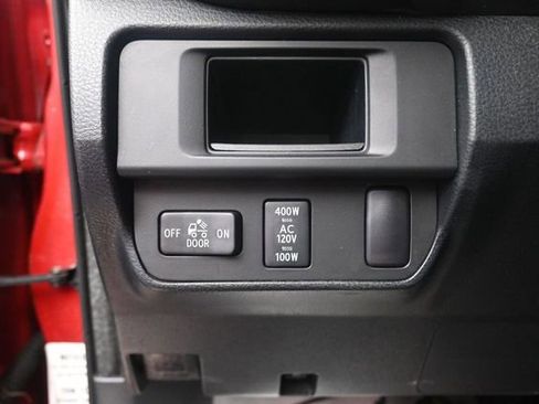 Used 2016 Toyota Tacoma TRD Sport w/ Towing Package RWD image 12