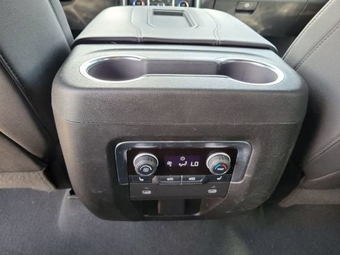 Certified 2023 Chevrolet Suburban LT w/ Luxury Package RWD image 22