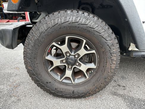 Used 2016 Jeep Wrangler Unlimited Sport w/ Quick Order Package 24S AWD/4WD image 7