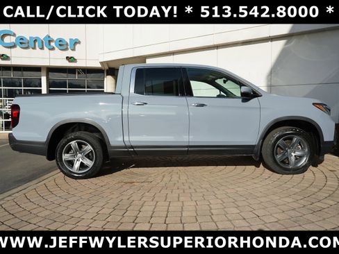 Used 2023 Honda Ridgeline RTL-E image 2
