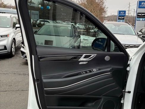Used 2025 Genesis GV80 2.5T image 46