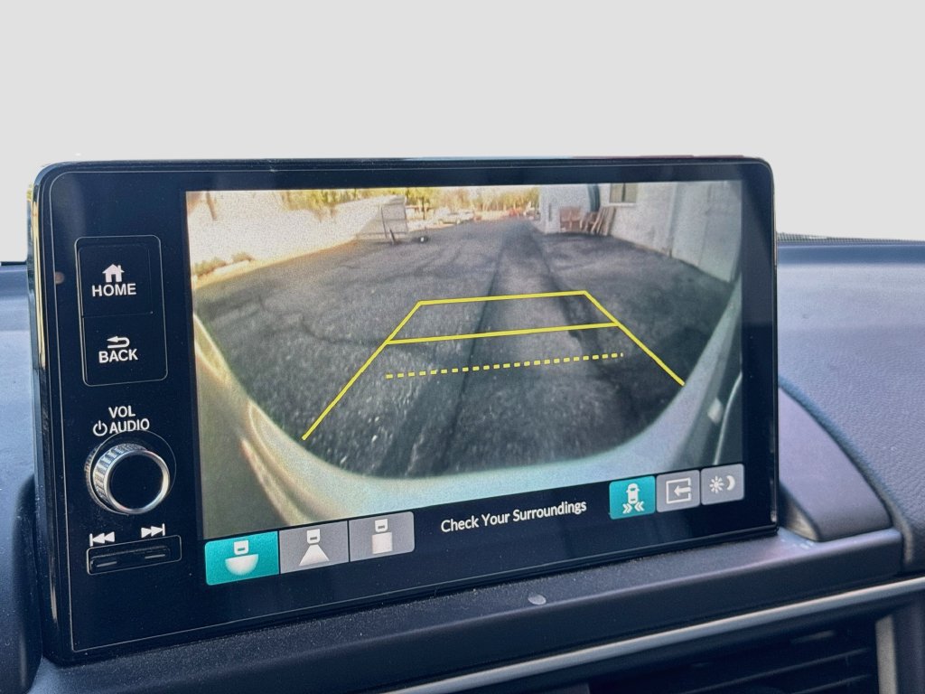 Used 2025 Honda Pilot Touring image 14