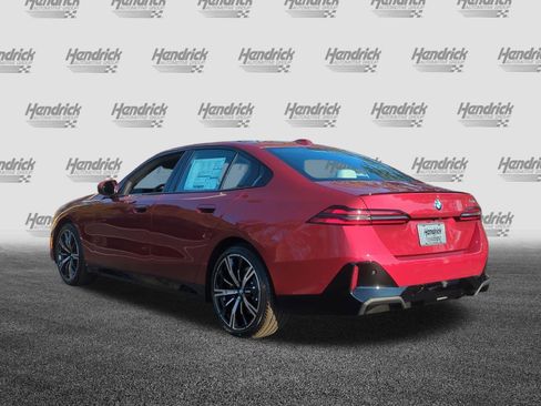 Used 2026 BMW 530i w/ M Sport Package RWD image 8