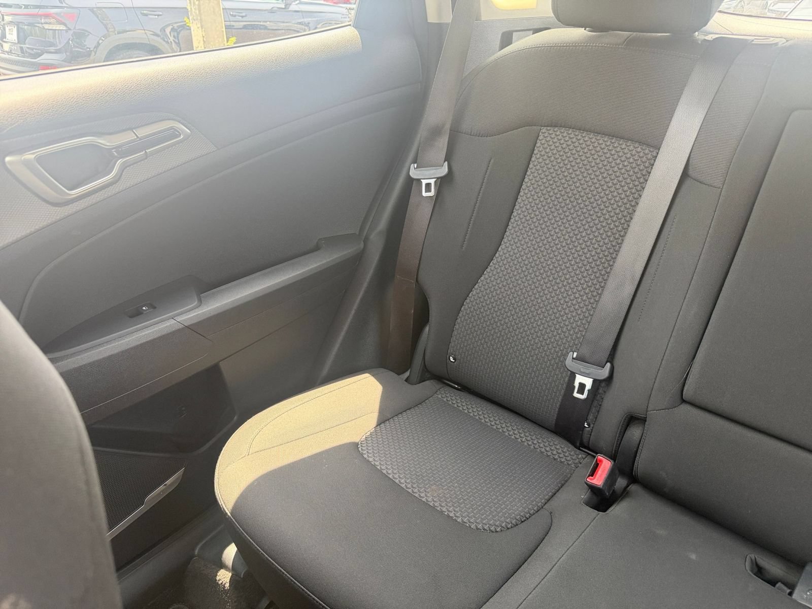 Used 2025 Kia Sportage LX AWD/4WD image 37