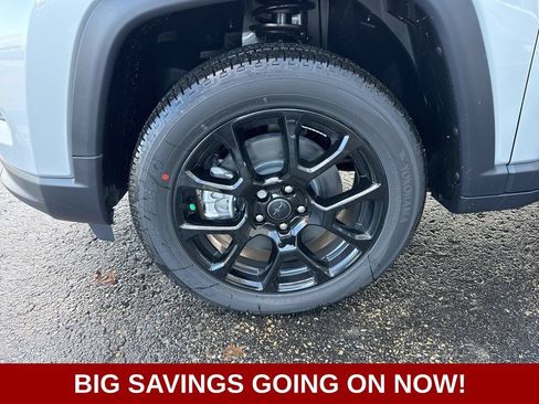 New 2026 Jeep Compass Latitude AWD/4WD image 16