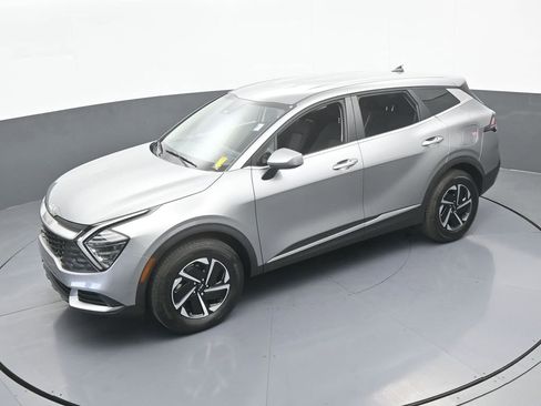 Used 2025 Kia Sportage LX image 39