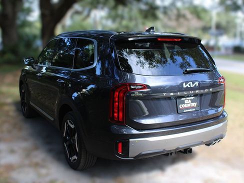 New 2025 Kia Telluride S image 14