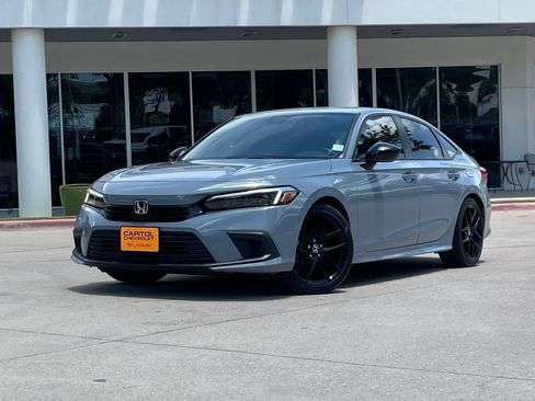 Used 2024 Honda Civic Sport image 2