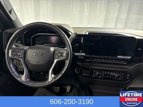 Used 2024 Chevrolet Silverado 2500 ZR2 w/ Technology Package image 22