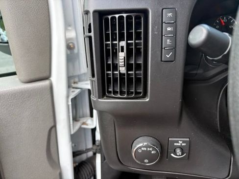 Used 2025 Chevrolet Express 2500 w/ Driver Convenience Package RWD image 30