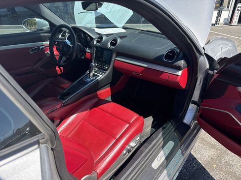 Used 2017 Porsche 718 Cayman image 12