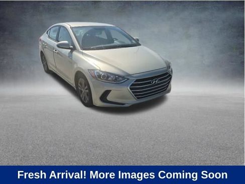 Used 2018 Hyundai Elantra SEL FWD image 1