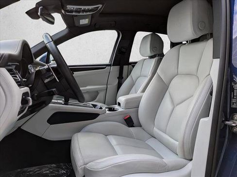 Used 2025 Porsche Macan S image 5