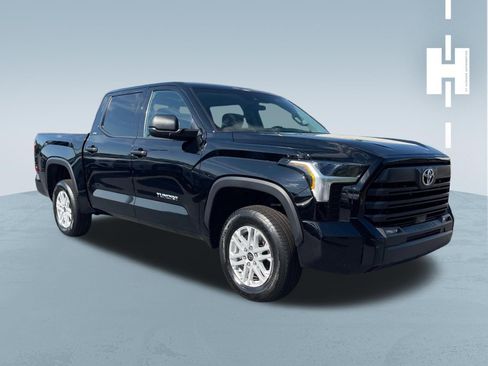 Used 2023 Toyota Tundra SR5 AWD/4WD image 1