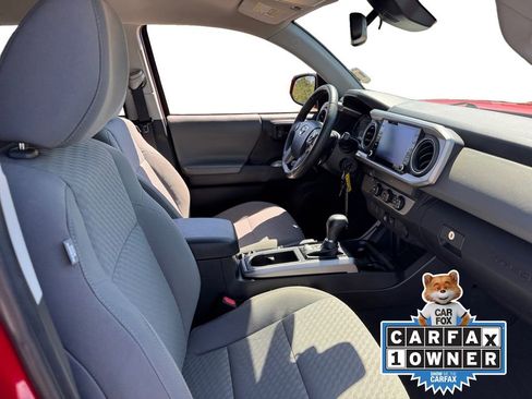 Used 2020 Toyota Tacoma SR5 image 16
