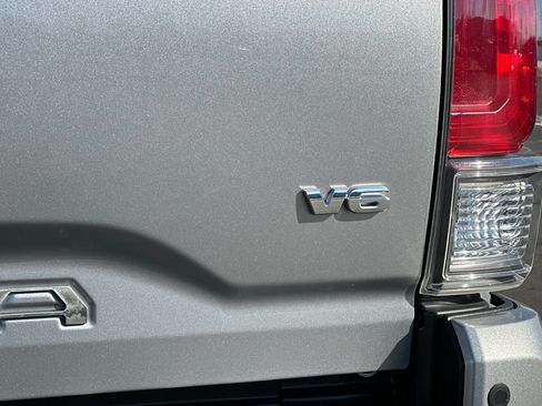 Used 2020 Toyota Tacoma SR5 image 26