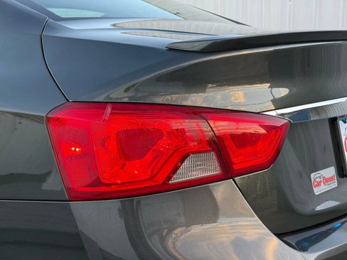 Used 2019 Chevrolet Impala LT w/ Sunroof and Spoiler Package FWD image 29