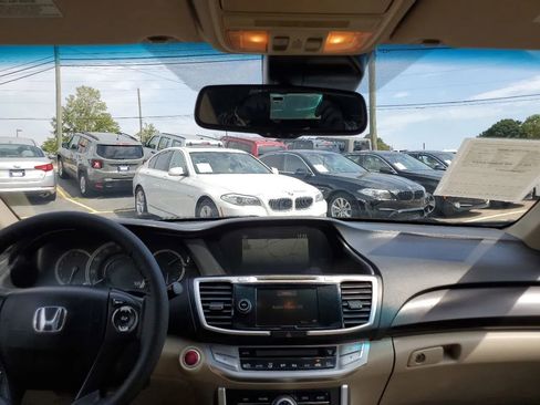 Used 2013 Honda Accord EX-L image 40