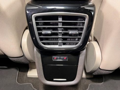 Used 2023 Lincoln Nautilus Reserve w/ Equipment Group 202A image 11