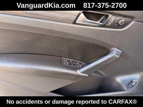 Used 2022 Volkswagen Passat 2.0T R-Line image 17