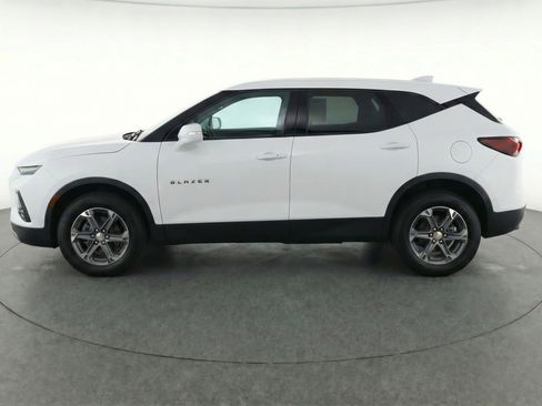 Used 2025 Chevrolet Blazer LT FWD image 5