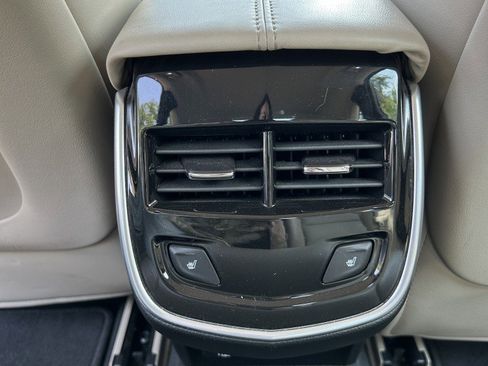 Used 2019 Cadillac XTS Luxury FWD image 28