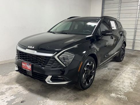 Used 2024 Kia Sportage SX image 9