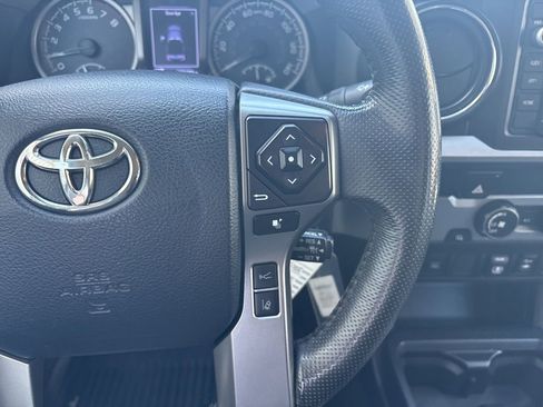 Used 2019 Toyota Tacoma SR5 RWD image 18