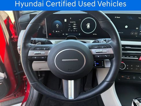 Certified 2025 Hyundai Tucson Limited AWD/4WD image 19