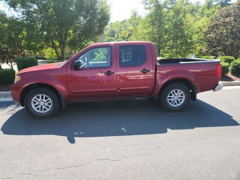 Used 2014 Nissan Frontier SV w/ SV Value Truck Package RWD image 1