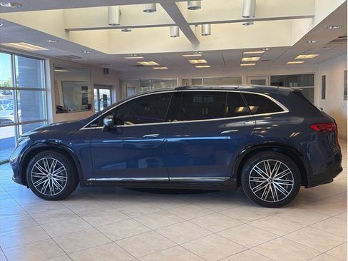 Used 2023 Mercedes-Benz EQS 580 4MATIC SUV image 8