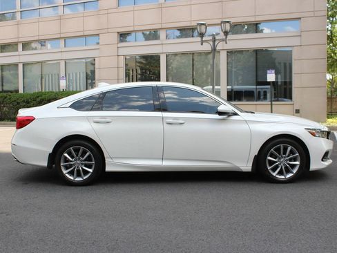 Used 2021 Honda Accord LX image 6