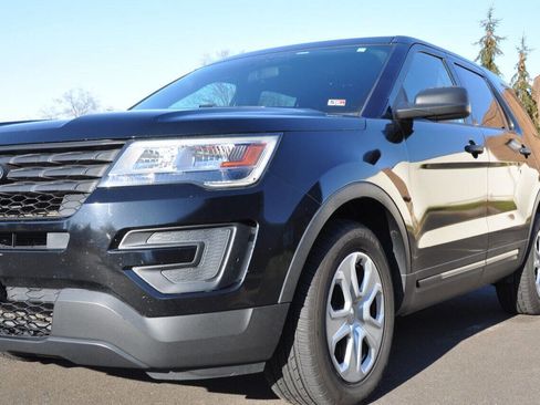 Used 2017 Ford Explorer 4WD Police Interceptor image 3