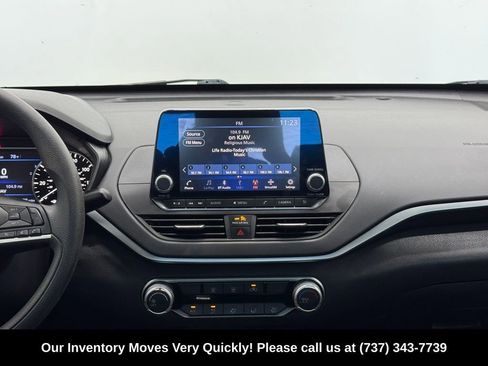 Used 2022 Nissan Altima 2.5 SV FWD image 4
