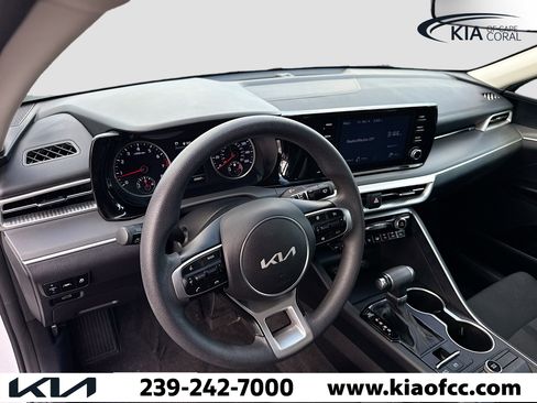 Used 2022 Kia K5 LXS image 24