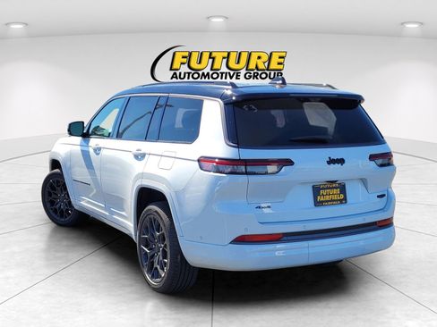 New 2026 Jeep Grand Cherokee L Summit image 5