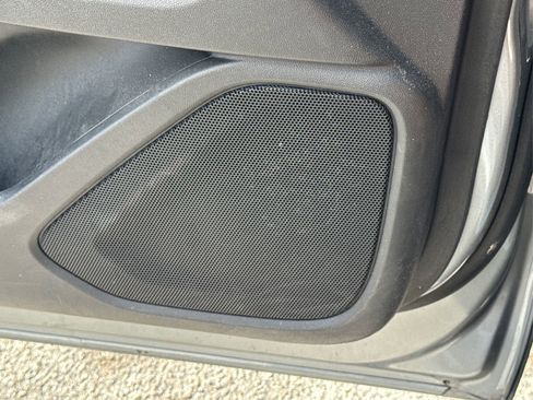 Used 2023 GMC Terrain SLT w/ Tech Package image 34