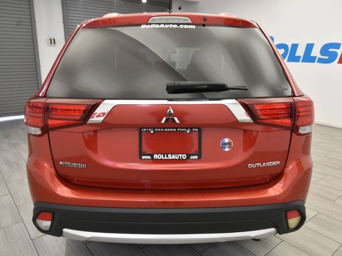 Used 2016 Mitsubishi Outlander ES image 4