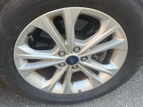 Used 2018 Ford Escape SEL image 27