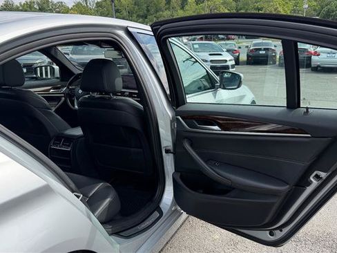 Used 2018 BMW 540i xDrive w/ Premium Package AWD/4WD image 40