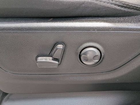 Used 2024 RAM 1500 Big Horn AWD/4WD image 22